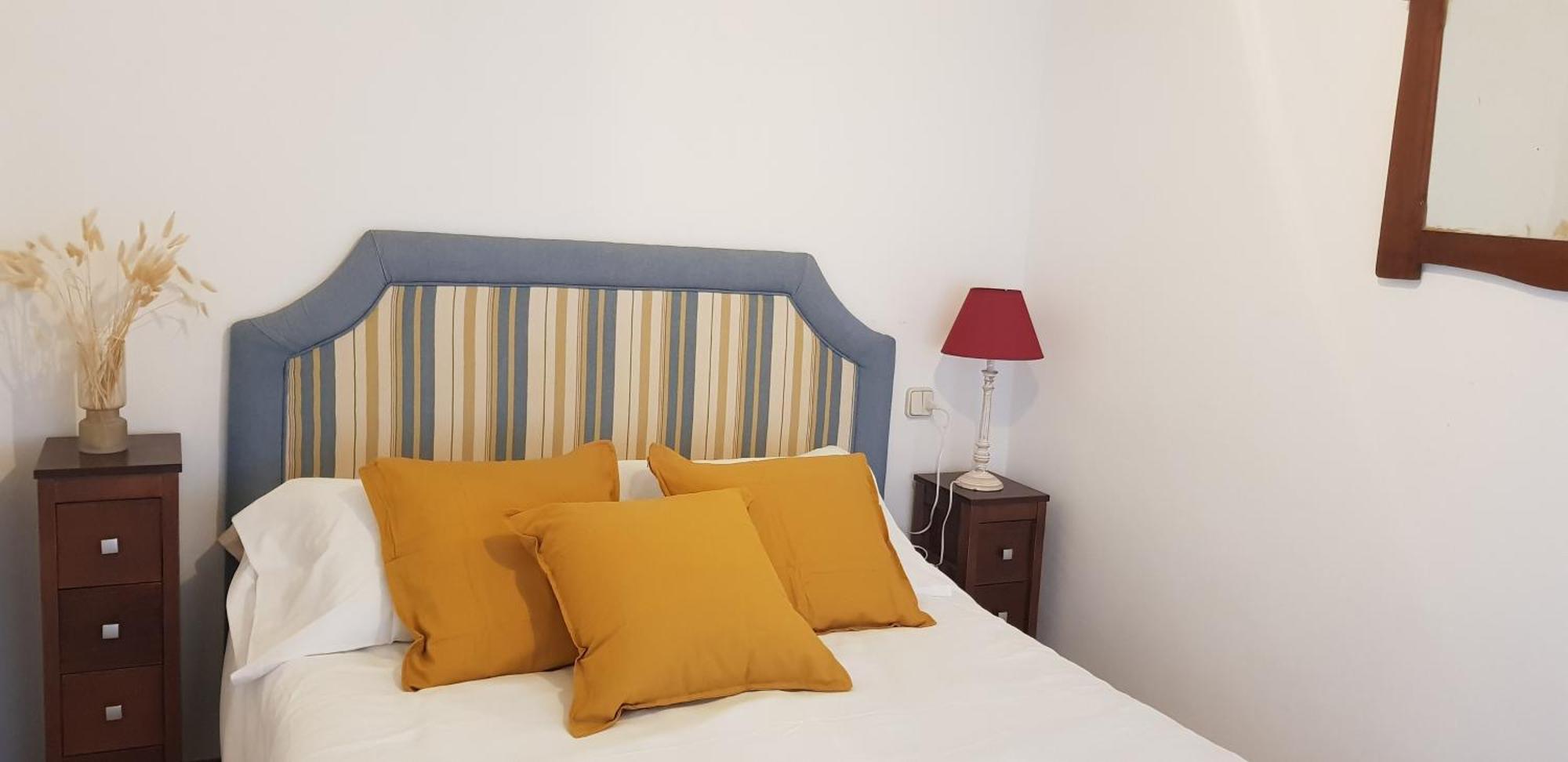 Apartamentos/Casa Rural Plaza Mayor San Jorge  Экстерьер фото